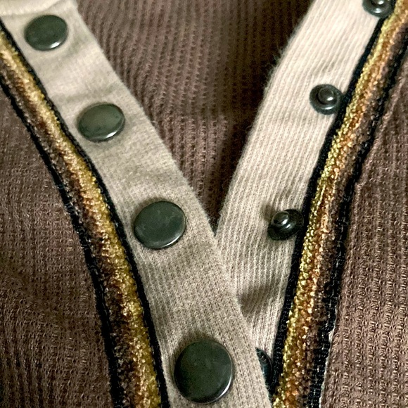 Hem & Thread size small - Picture 4 of 4